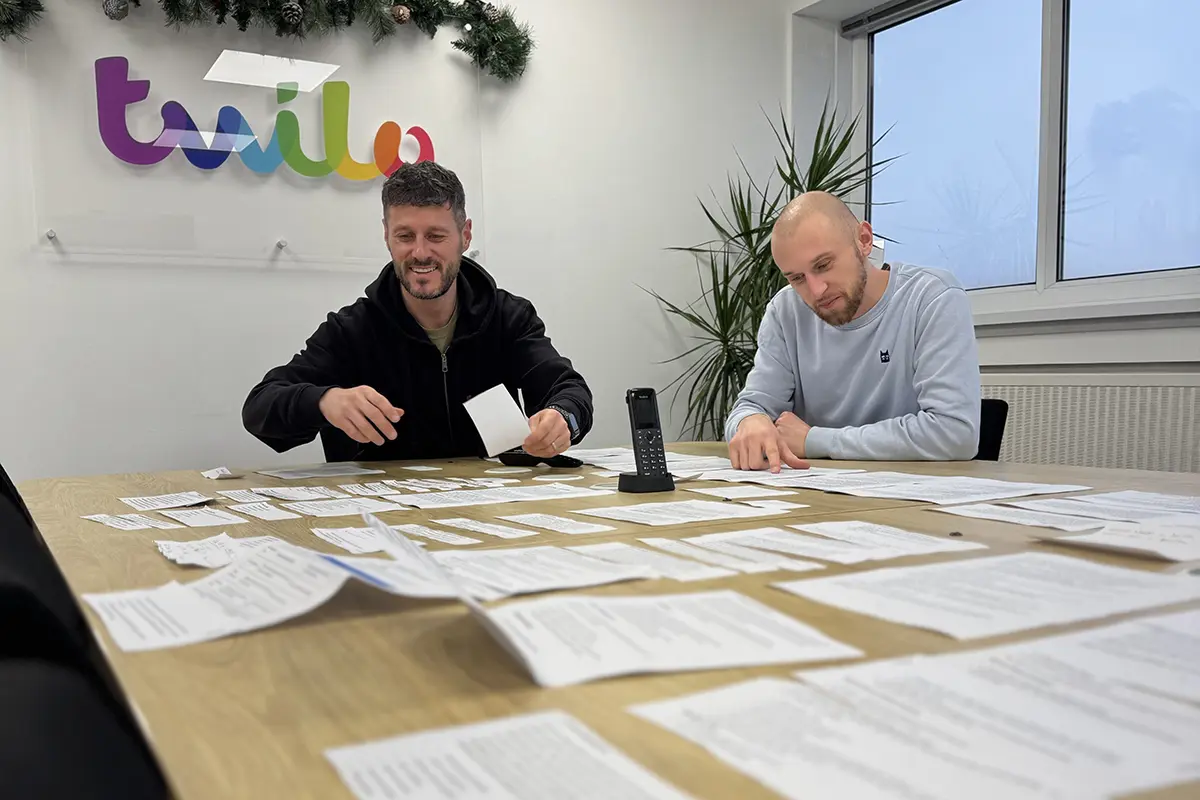 Liam and wayne planning a project